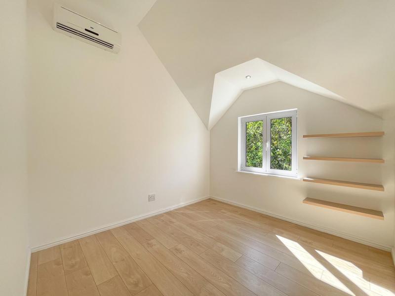 To Let 4 Bedroom Property for Rent in Hout Bay Western Cape
